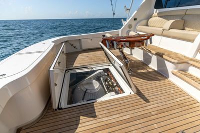 Yacht