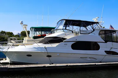 Silverton 43 Motor Yacht