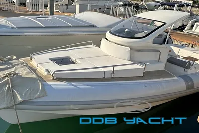 2014 Pirelli 1100 Cabin