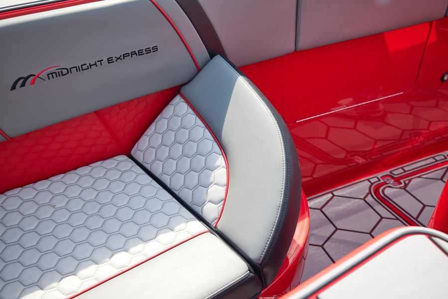 2022 Midnight Express 43' Solstice