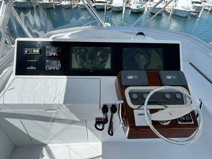 Ayayai Yacht Photos Pics 