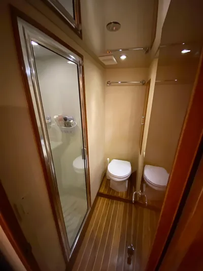 Ayayai Yacht Photos Pics 