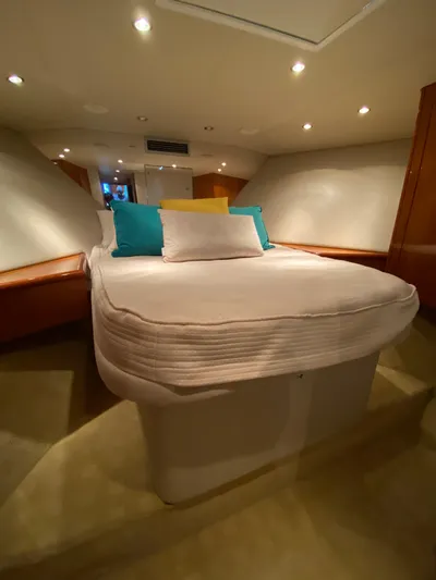 Ayayai Yacht Photos Pics 