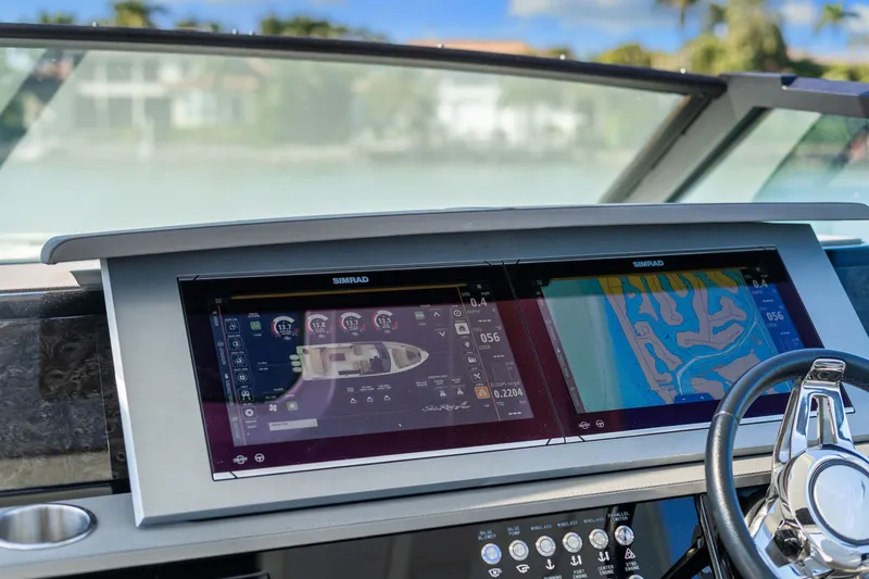  Yacht Photos Pics Dashboard of 2020 Sea Ray 400 SLX Outboard with Simrad displays.