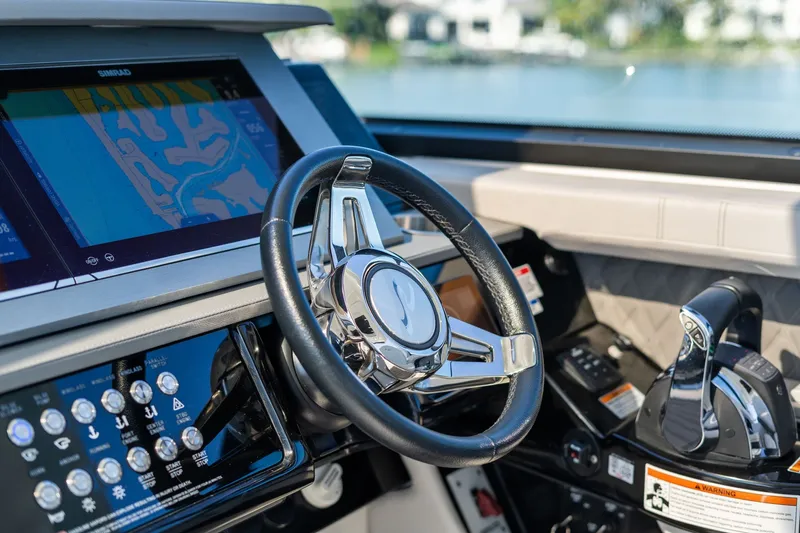  Yacht Photos Pics Sea Ray 400 SLX Outboard 2020 helm with navigation system.