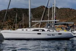 2018 Catalina 385