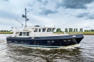 Privateer Trawler 50