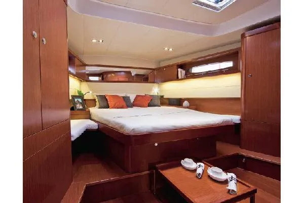 Freedom Yacht Photos Pics Manufacturer Provided Image
