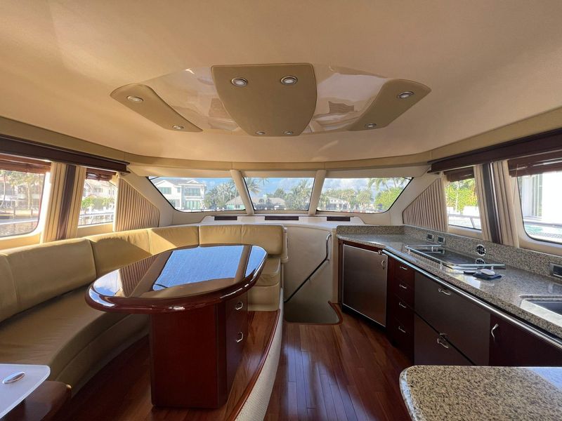 2006 Sea Ray 58 Sedan Bridge