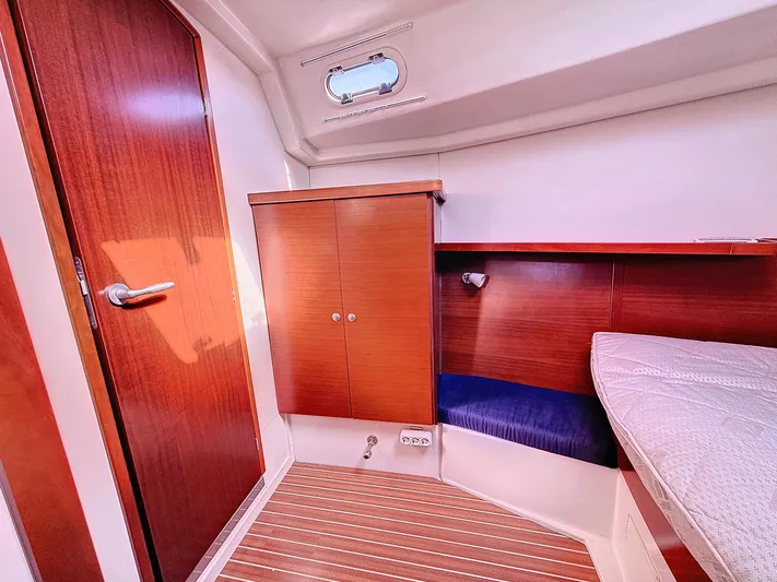  Yacht Photos Pics Hanse 400 2006