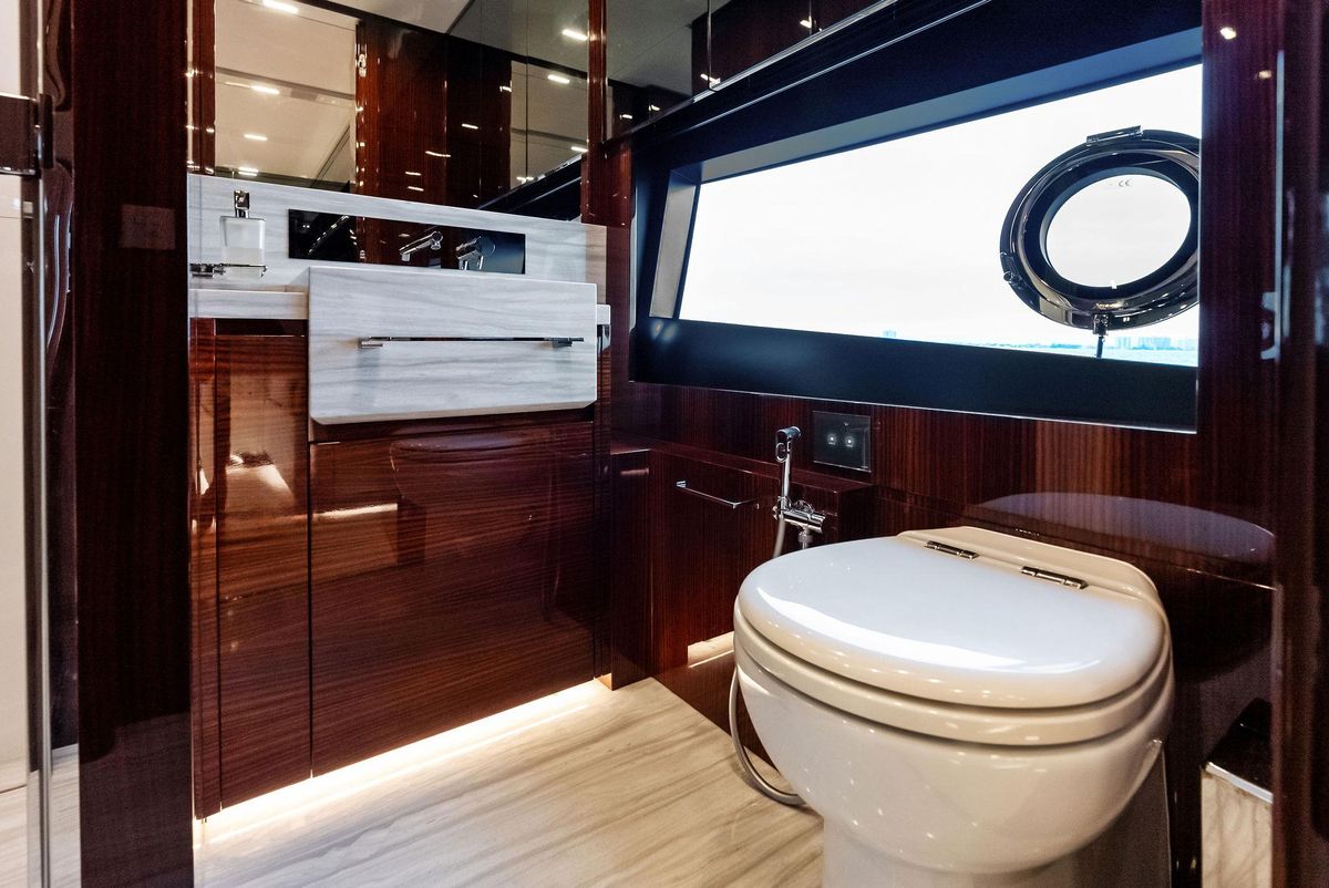 2021 Riva 88 