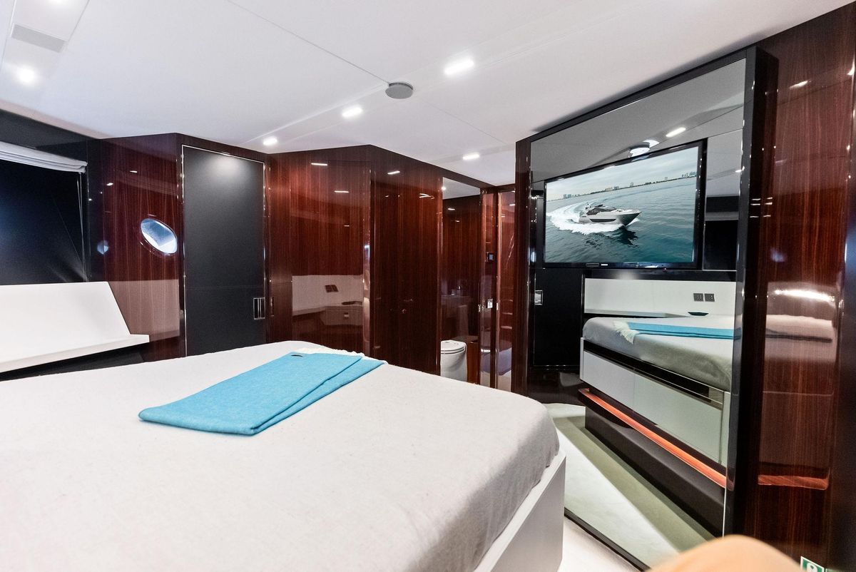 2021 Riva 88 