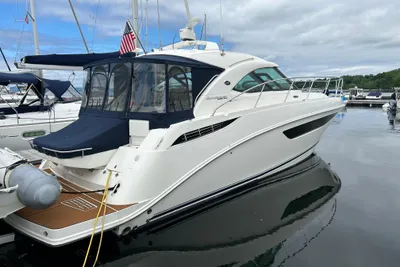 Sea Ray 410 Sundancer