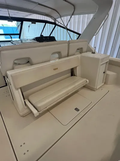  Yacht Photos Pics Cockpit with aft of helm bench seat down