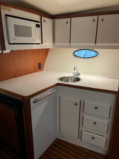  Yacht Photos Pics Galley