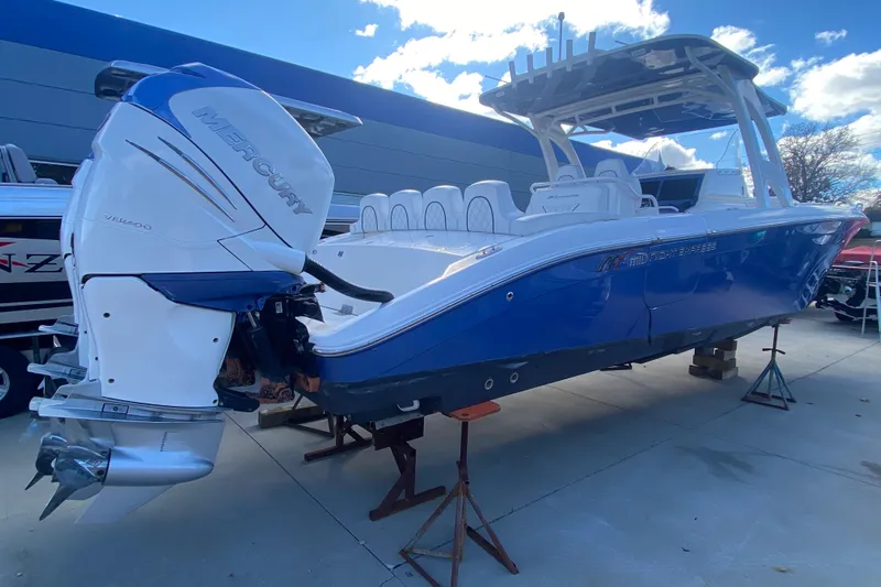  Yacht Photos Pics 2017 Midnight Express 39S Cuddy boat with Mercury Verado engine, displayed outdoors.