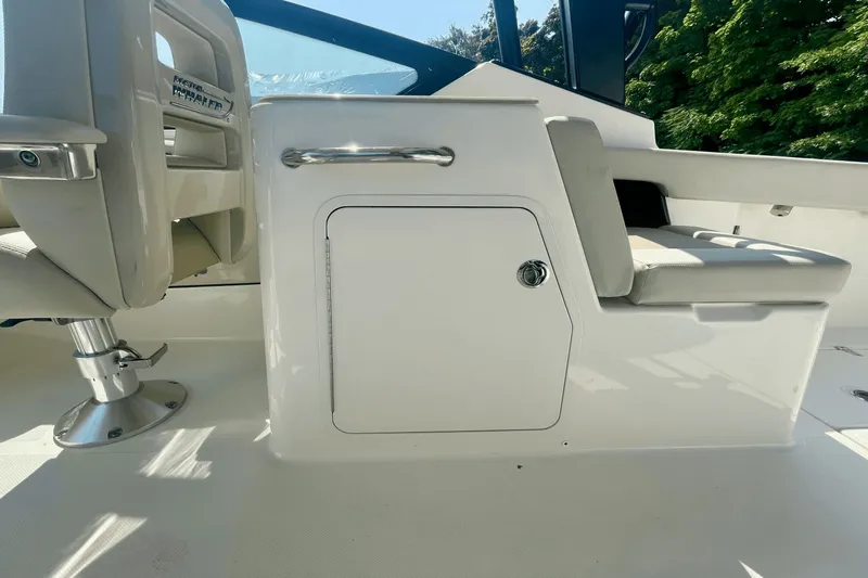  Yacht Photos Pics Interior of 2022 Boston Whaler 280 Vantage with seating and storage.