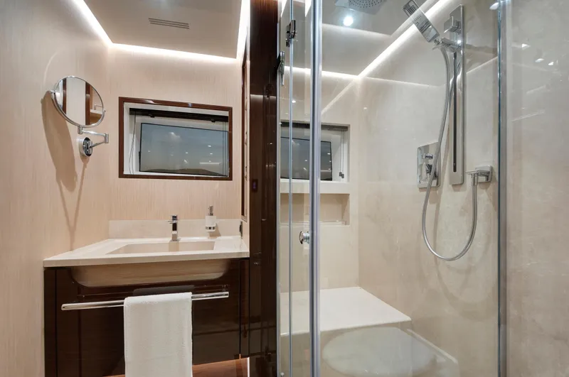 Lazzara Uhv 100 Yacht Photos Pics Luxurious bathroom in 2026 Lazzara UVH 100 yacht, featuring modern fixtures and elegant design.
