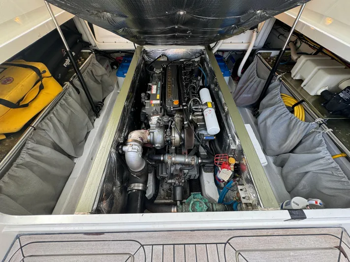 Joy! Yacht Photos Pics Engine