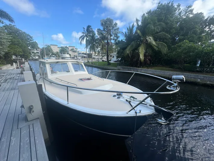Joy! Yacht Photos Pics Foredeck