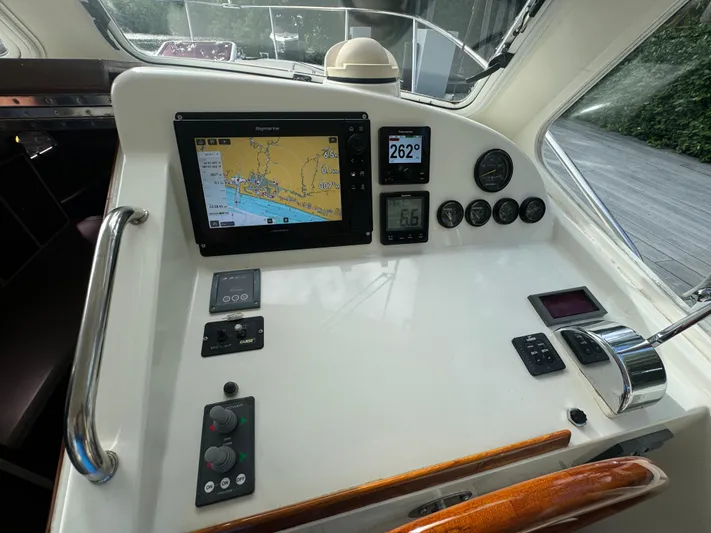 Joy! Yacht Photos Pics Helm Electronics