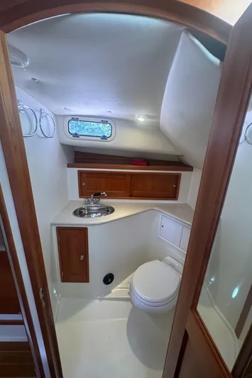 Joy! Yacht Photos Pics Accomodating Head