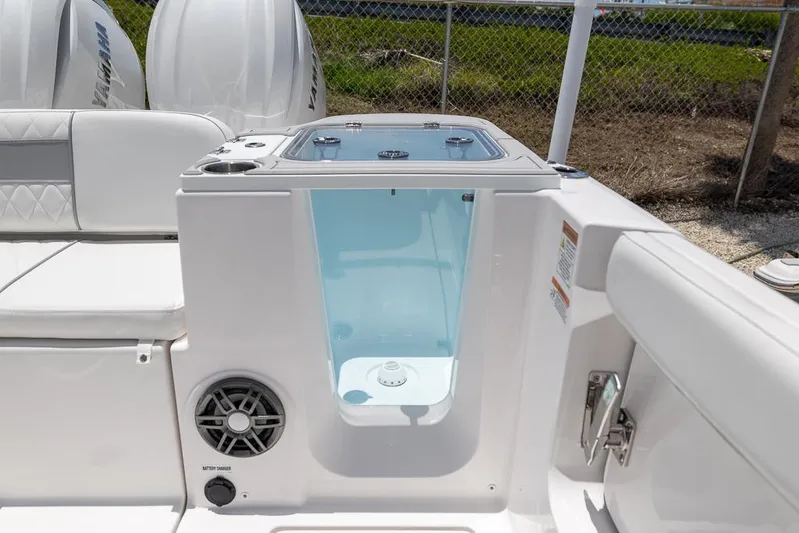  Yacht Photos Pics 2026 Sea Fox 268 Commander boat interior with livewell and speaker system.