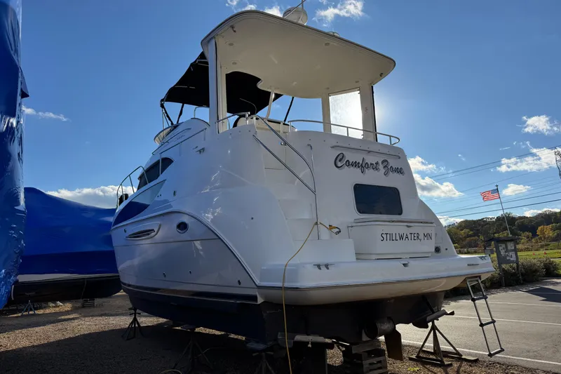 Comfort Zone Yacht Photos Pics 2005 Meridian 368 Motoryacht "Comfort Zone" docked in Stillwater, MN.