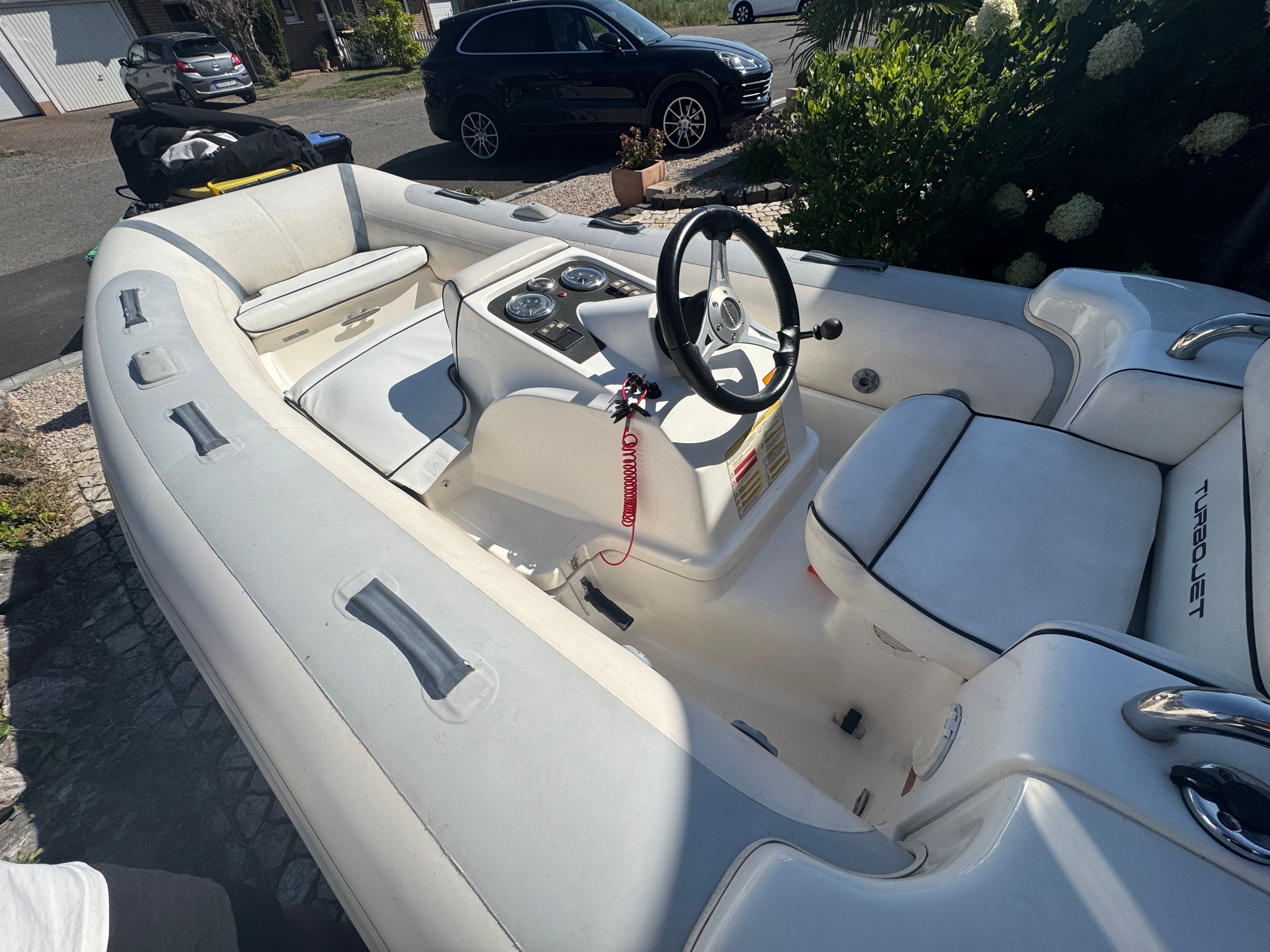 2011 Williams Jet Tenders 325