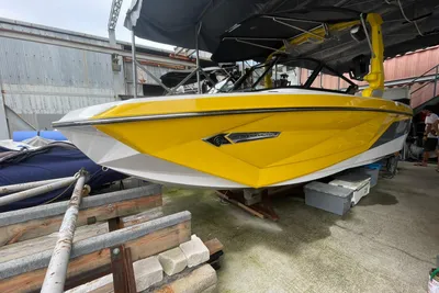 Nautique G23