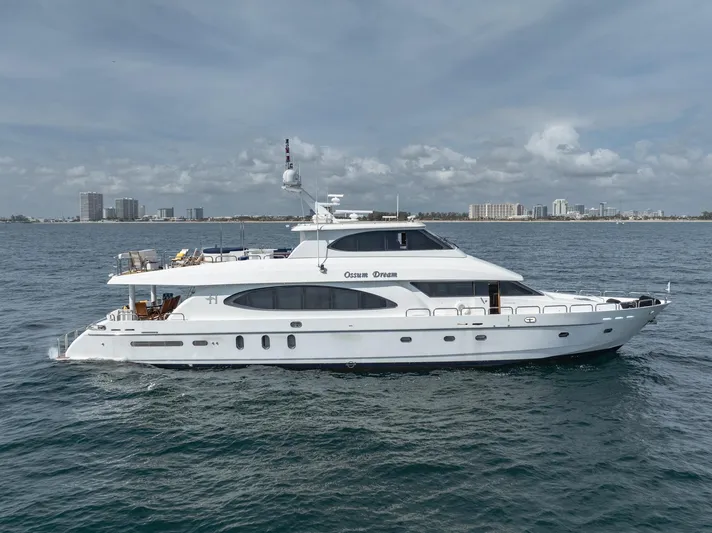 Ossum Dream Yacht Photos Pics Hargrave 96 Ossum Dream - Profile on water