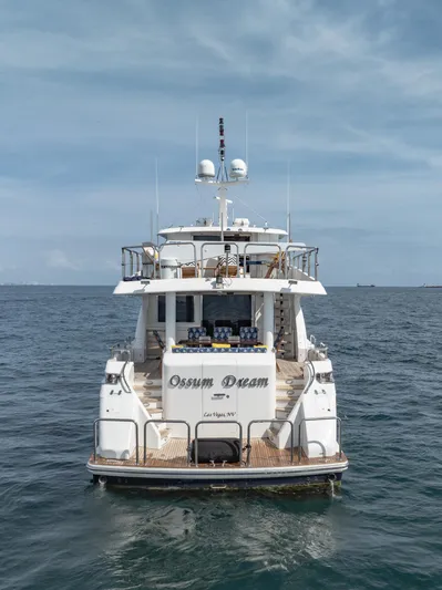 Ossum Dream Yacht Photos Pics Hargrave 96 Ossum Dream - Stern Profile