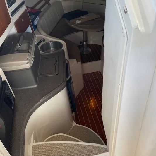 Freedom Yacht Photos Pics Entrance to Cabin Area