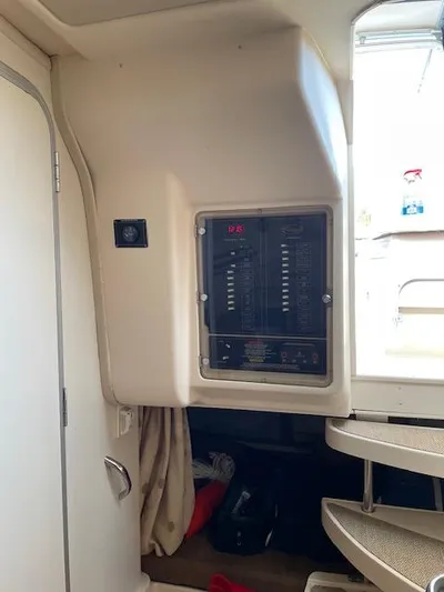 Freedom Yacht Photos Pics AC/DC Power Panel