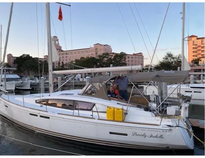 Beverly Isabella Yacht Photos Pics 