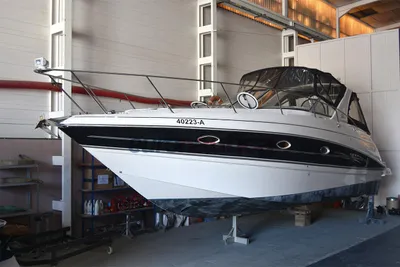2008 Larson Cabrio 330 Mid Cabin