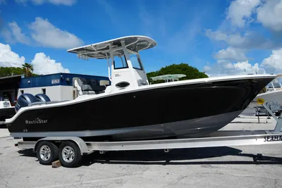 NauticStar 2602 Legacy
