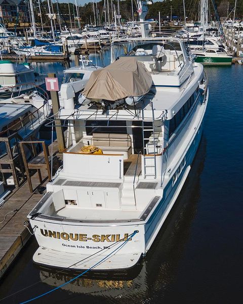 1989 Hatteras 80 Cockpit Motoryacht