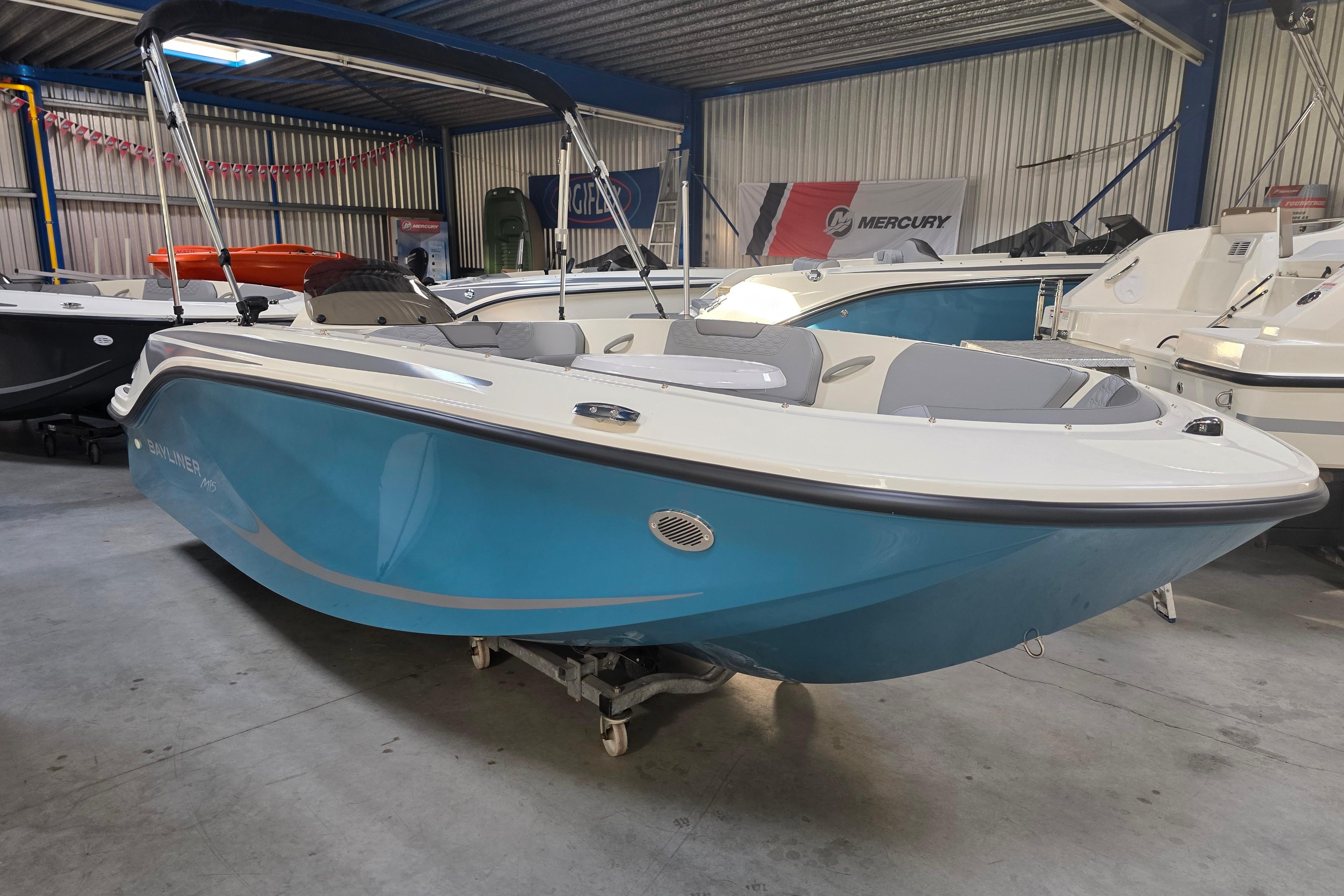 2025 Bayliner Element M15