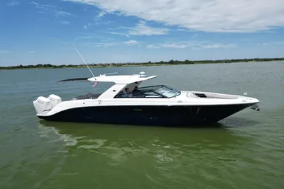 Sea Ray SLX 400 Outboard