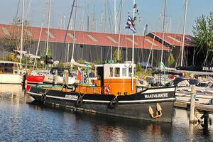 Tugboat motorship
