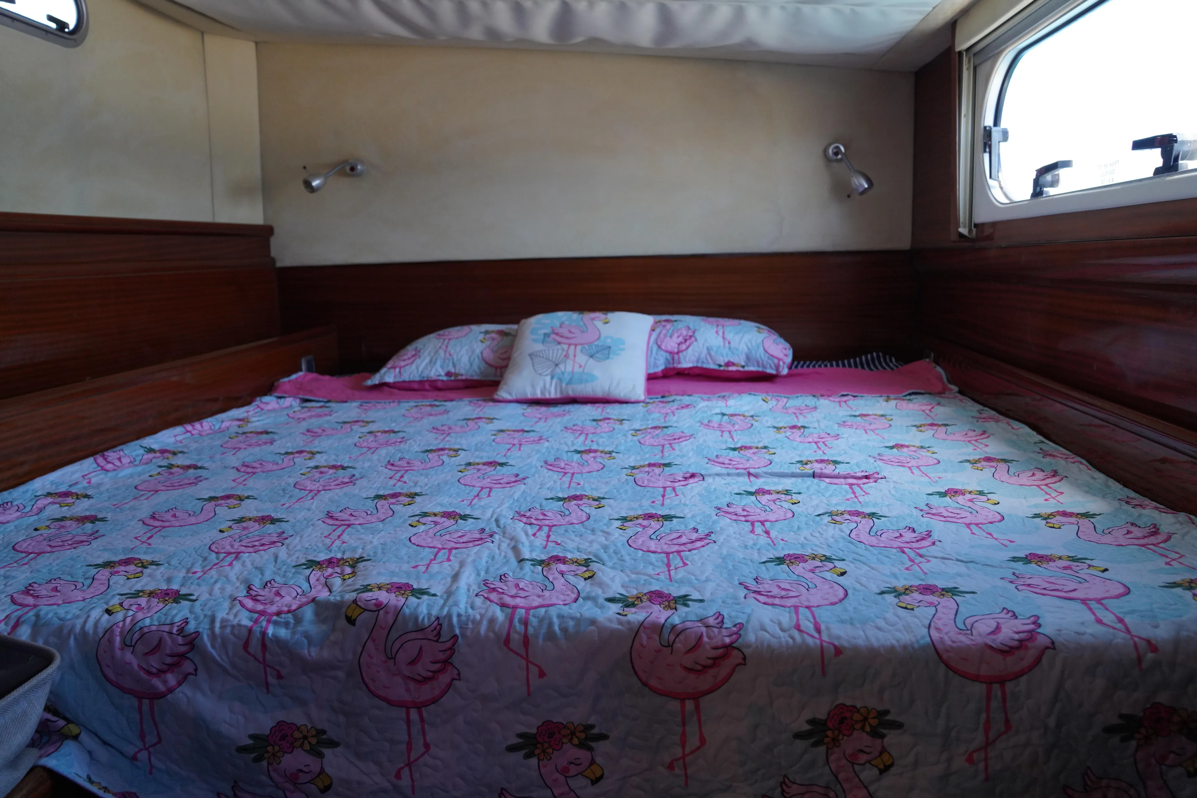 Mariah Yacht Photos Pics 