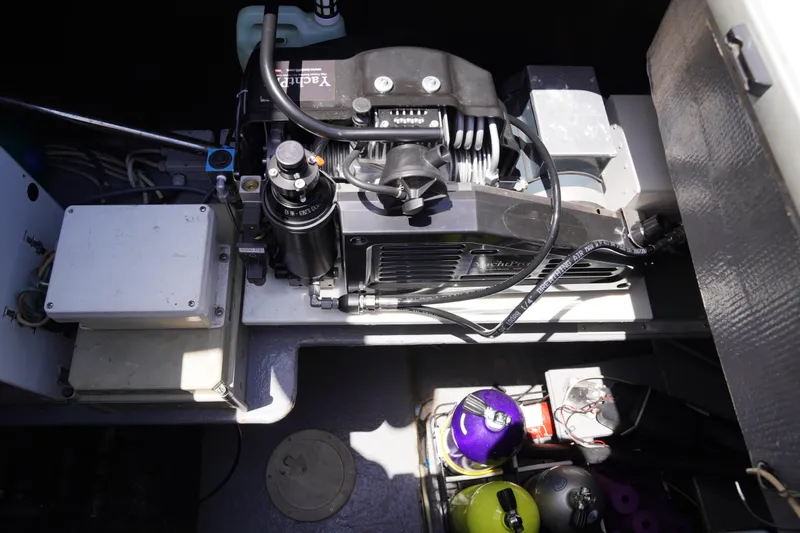 Mariah Yacht Photos Pics 