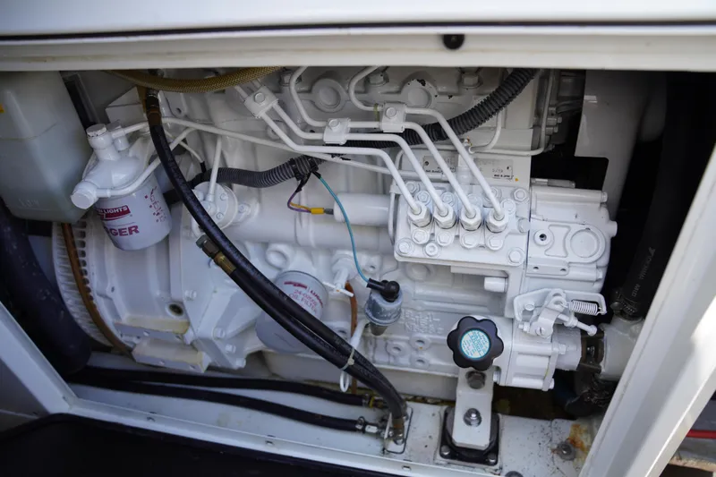 Mariah Yacht Photos Pics 