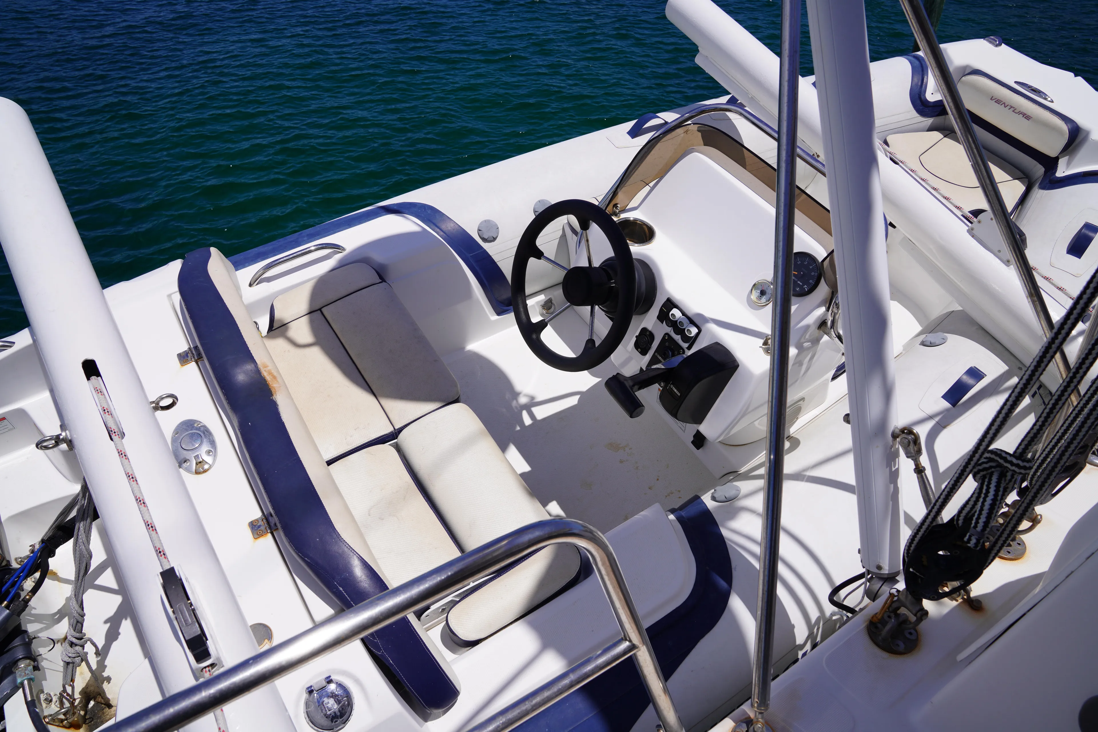 Mariah Yacht Photos Pics 