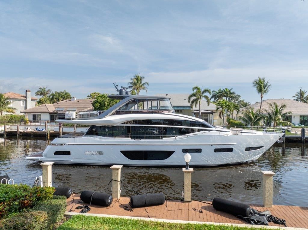 2019 Princess 85 