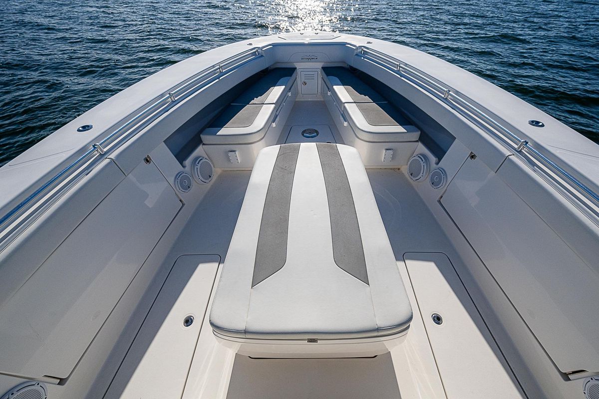 2017 Invincible 42 