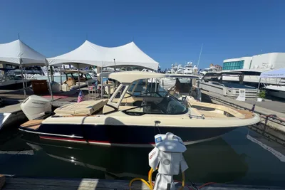 Chris-Craft Sportster 28