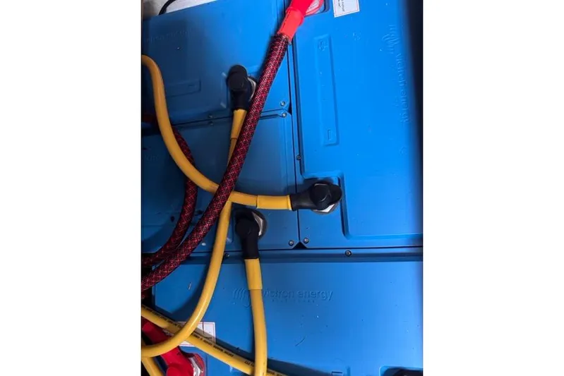 Pickle Yacht Photos Pics Electrical wiring and connections on a 1989 Hylas 44 boat.