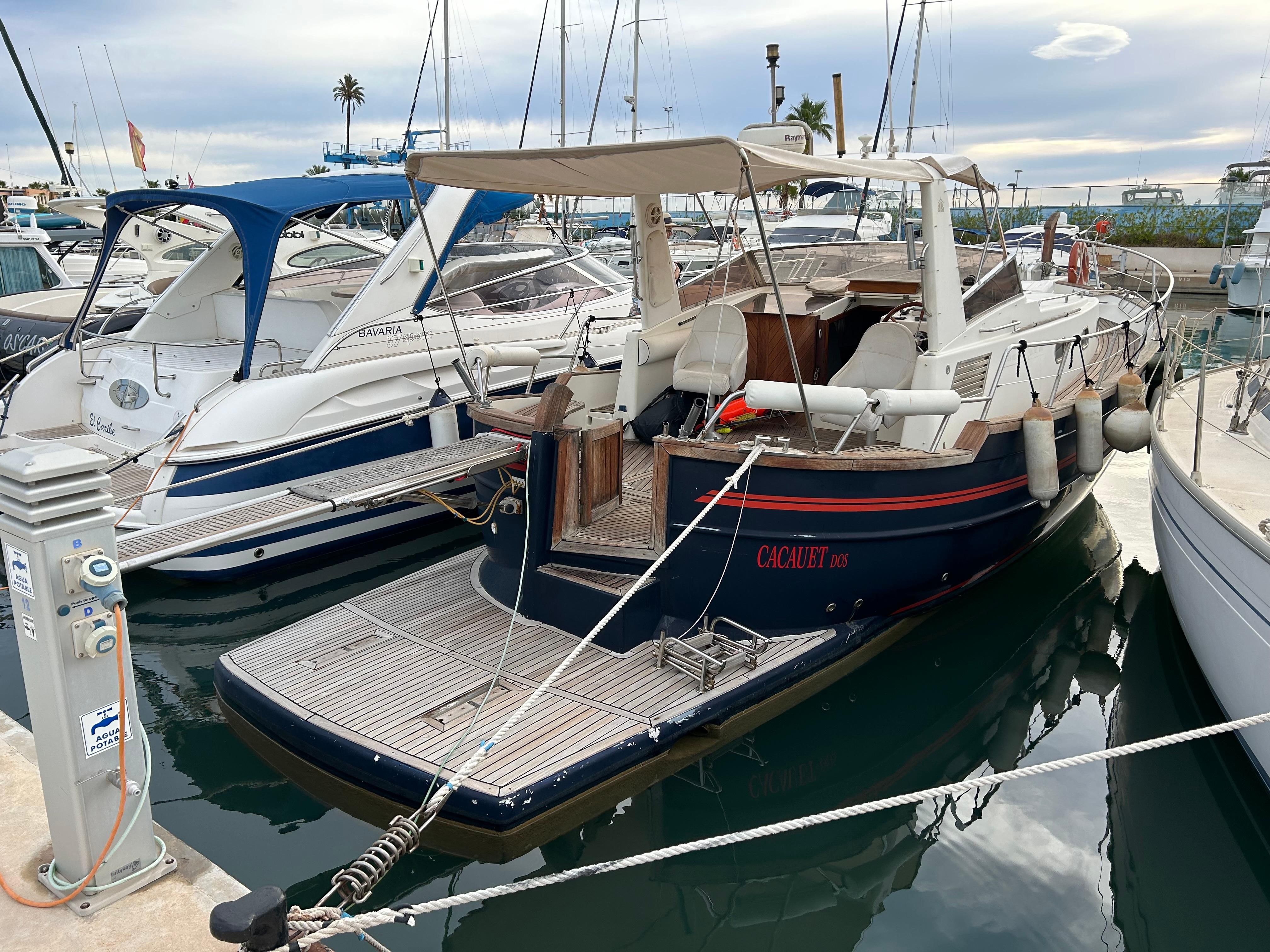 2004 Menorquin Yacht open 100